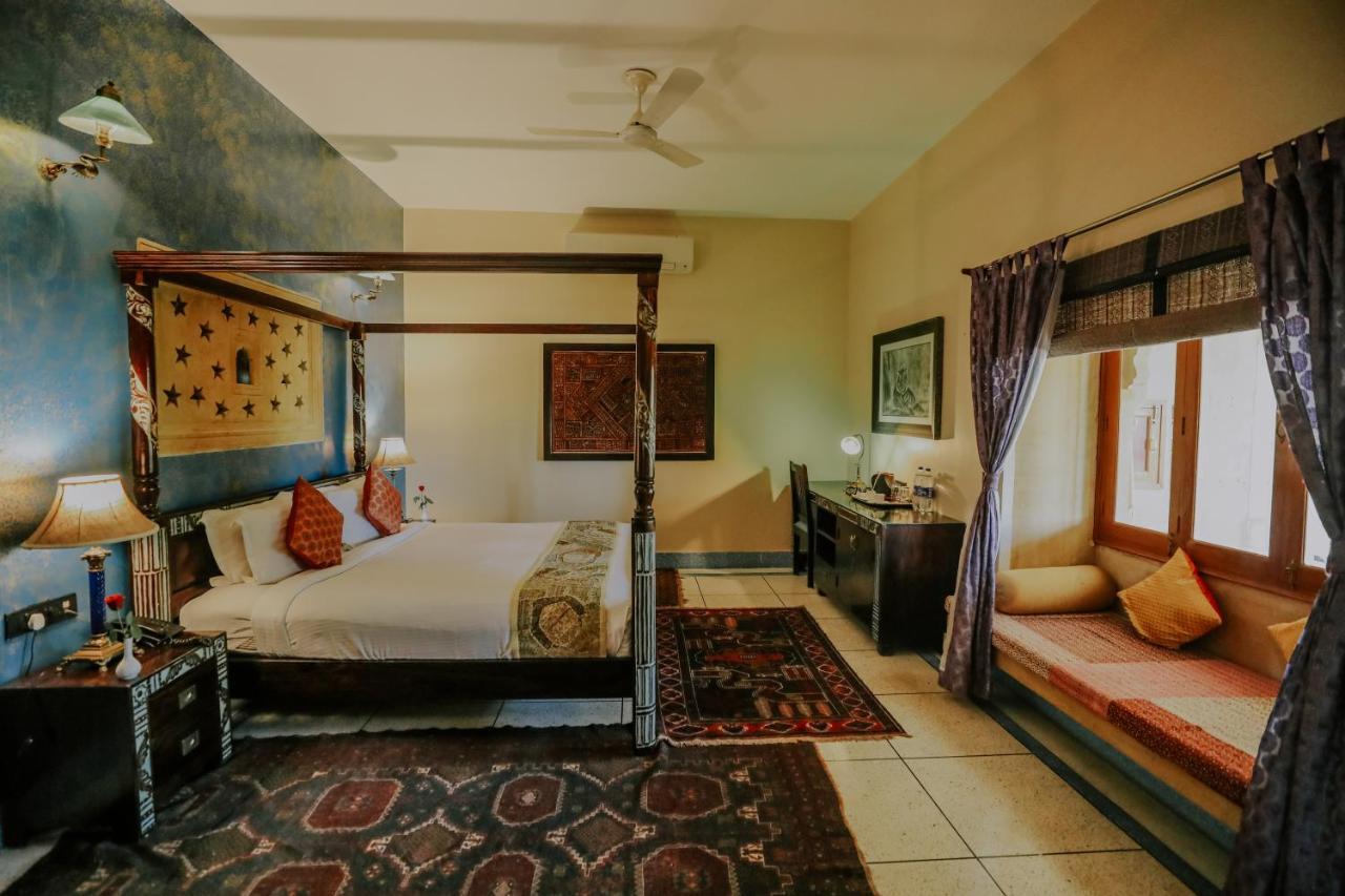 The Gulaal Hotel Jaisalmer Bagian luar foto